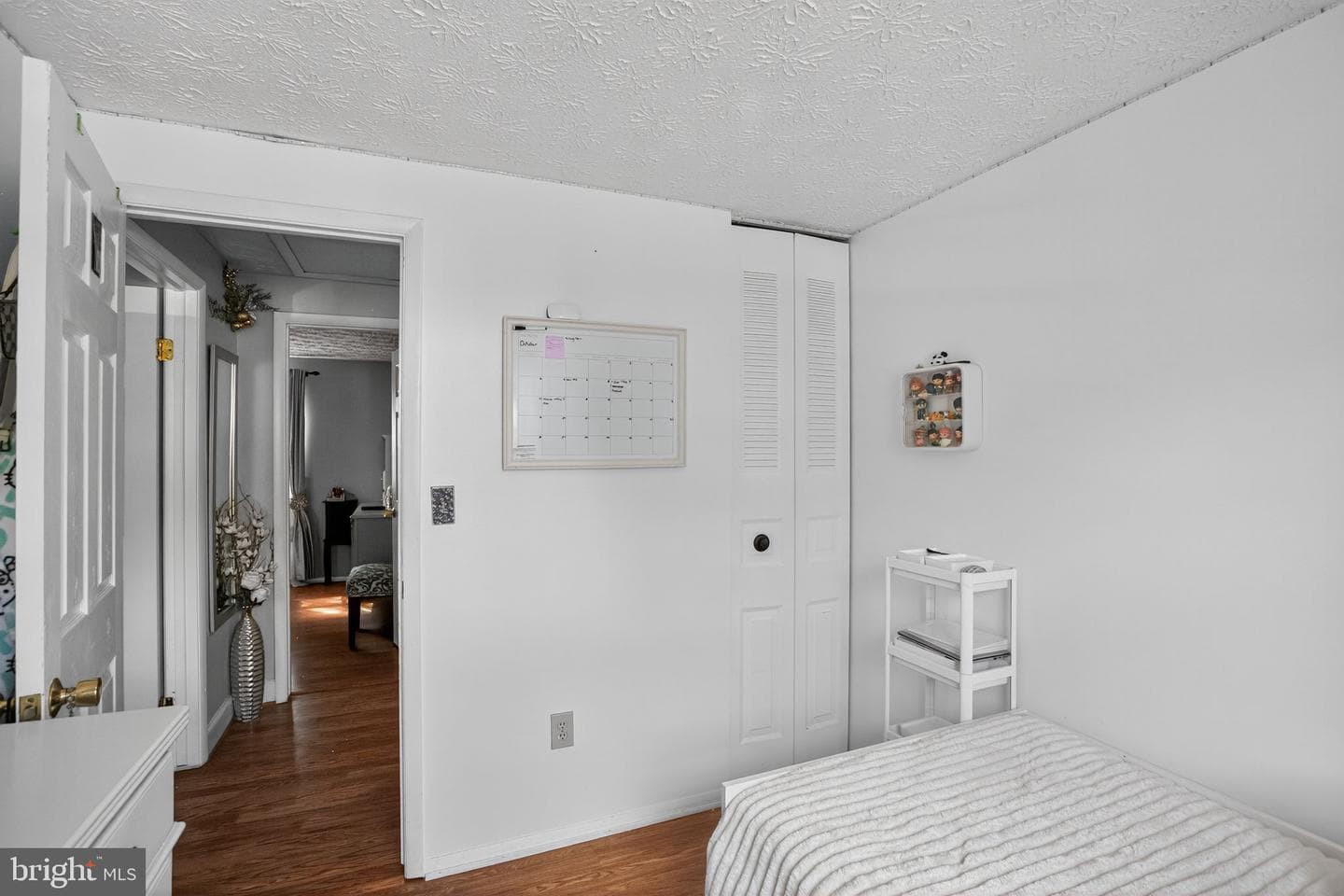 8460 Rippled Creek Court photo 27
