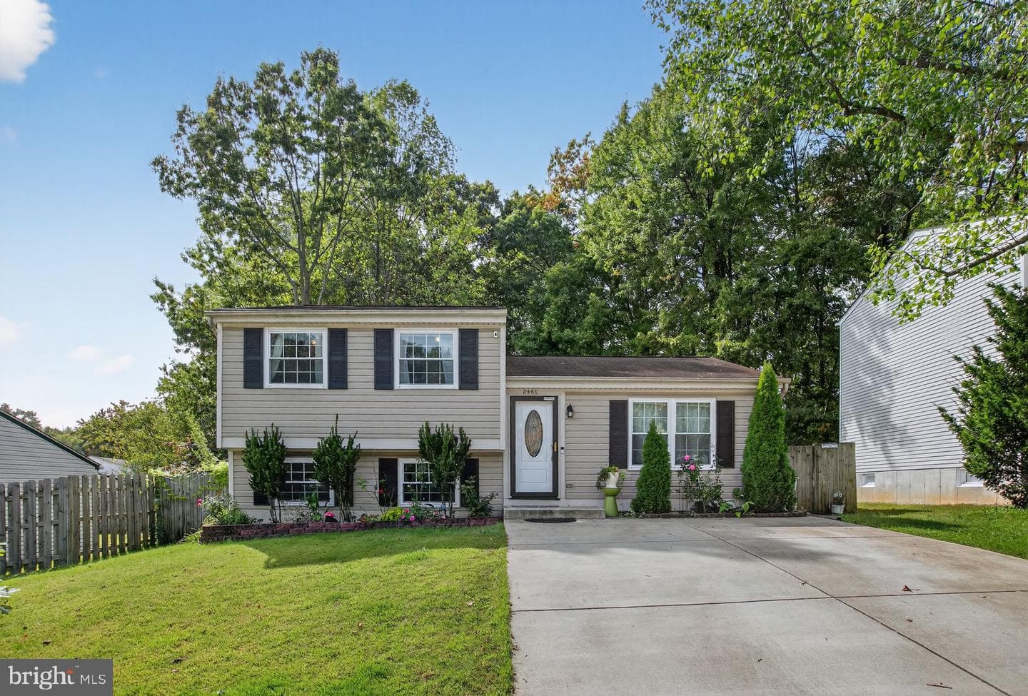 8460 Rippled Creek Court photo 3