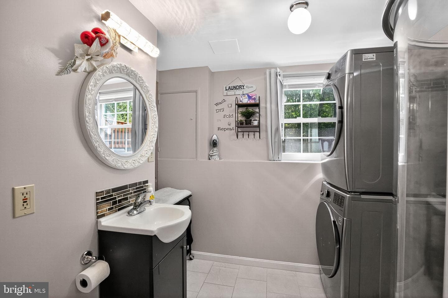 8460 Rippled Creek Court photo 32