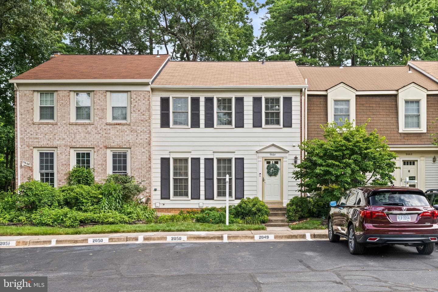 9664 Masterworks Drive photo 3