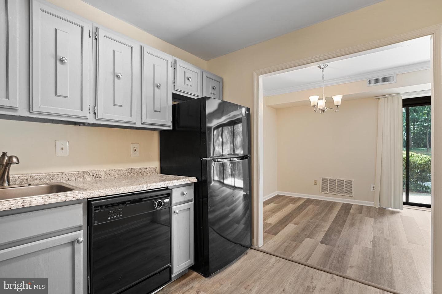 6141 Leesburg Pike #101 photo 17
