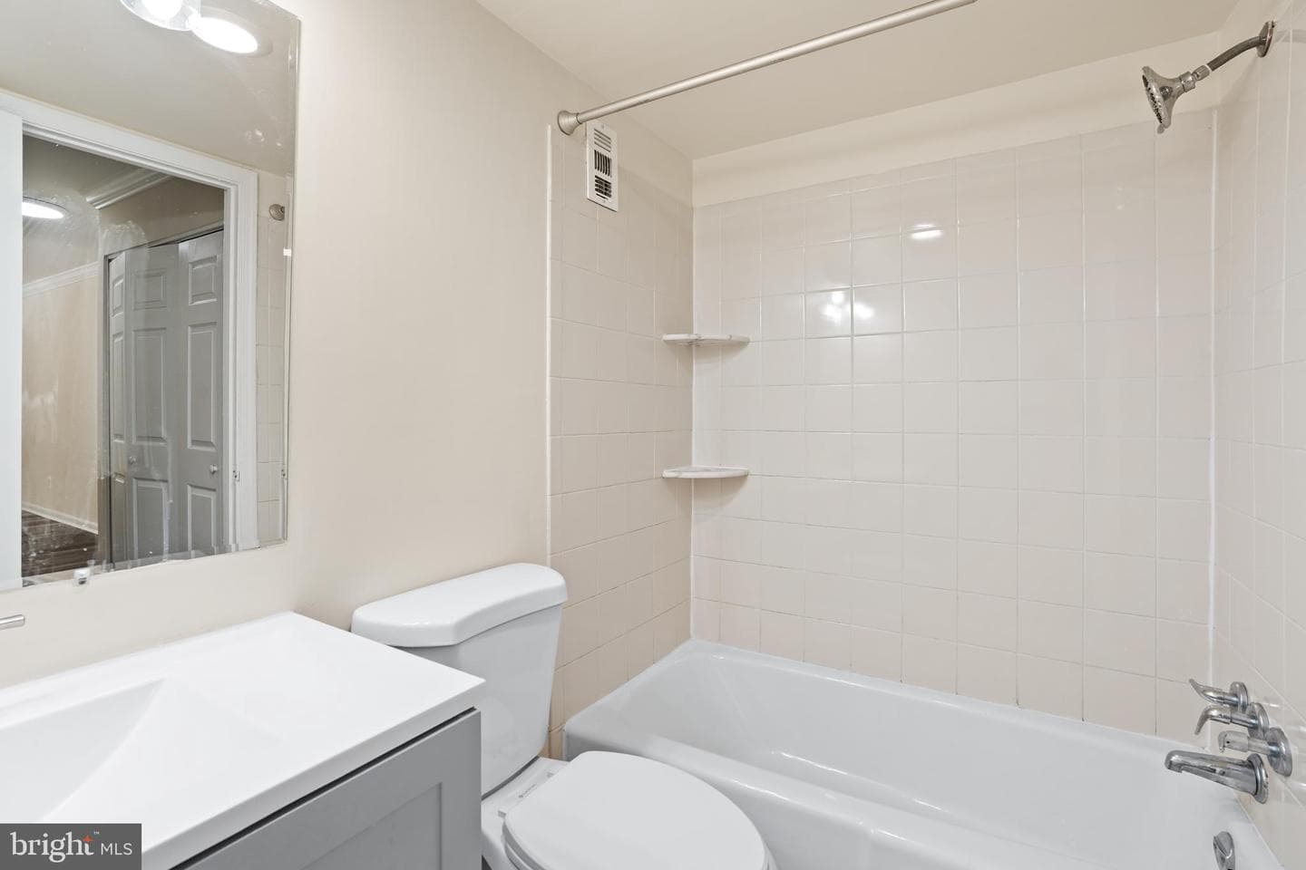 6141 Leesburg Pike #101 photo 28