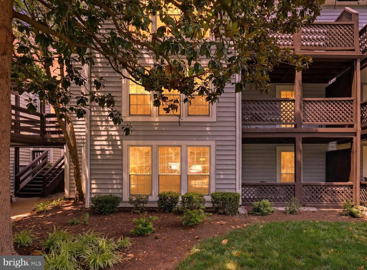 10010 Oakton Terrace Road #10010 photo 22