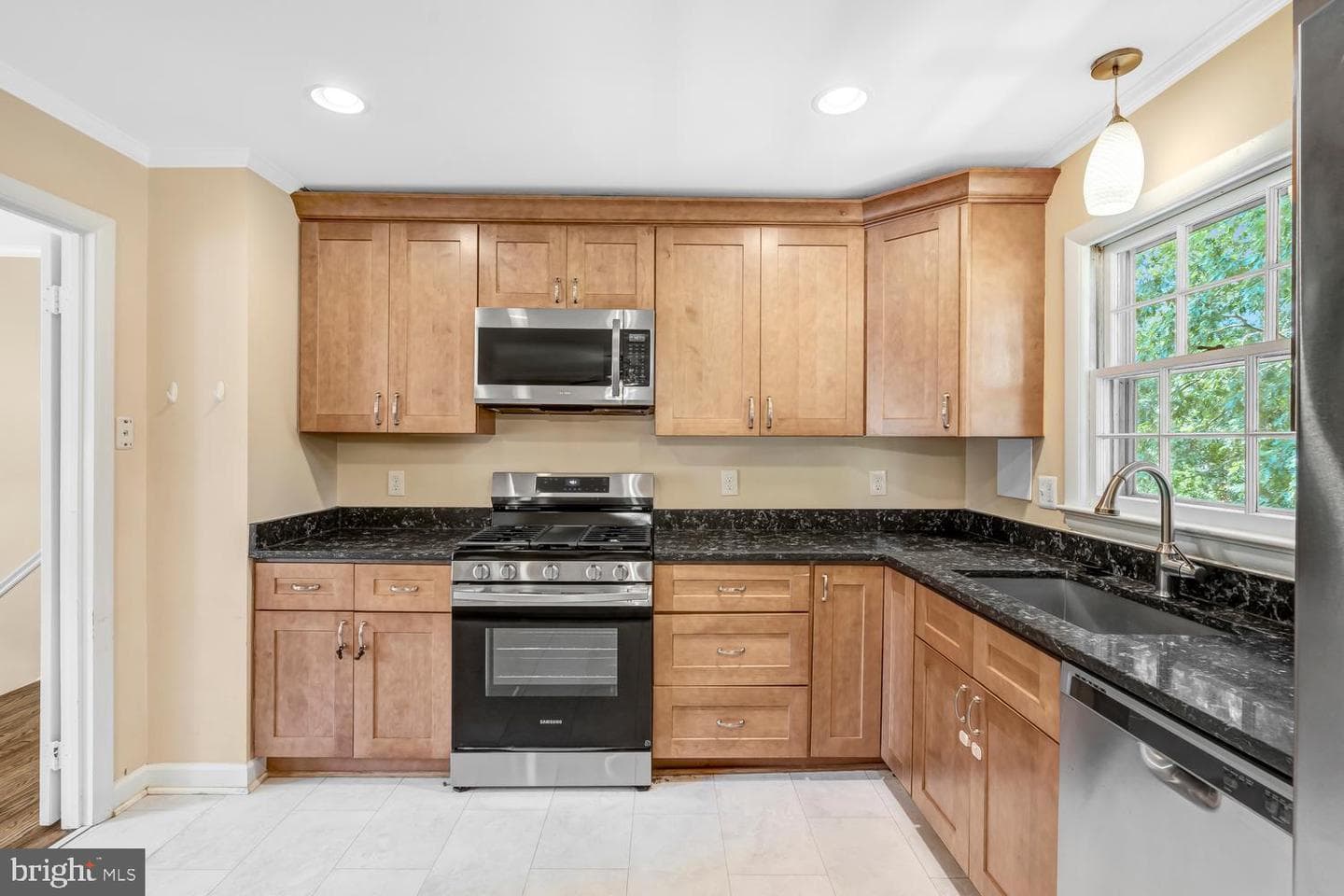 8010 Candlewood Drive photo 10