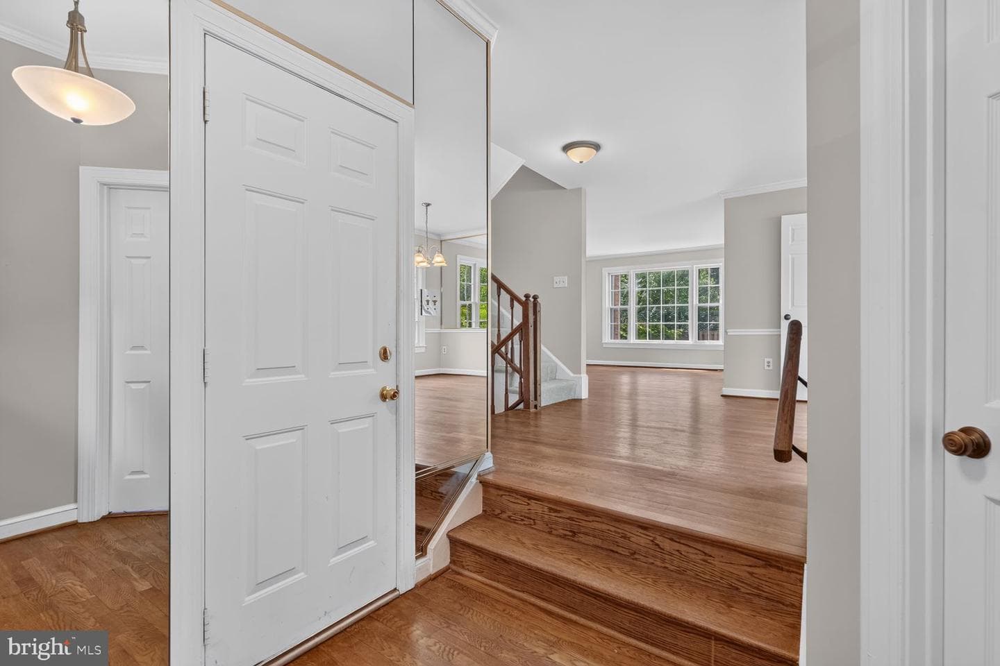 6050 Estates Drive photo 3