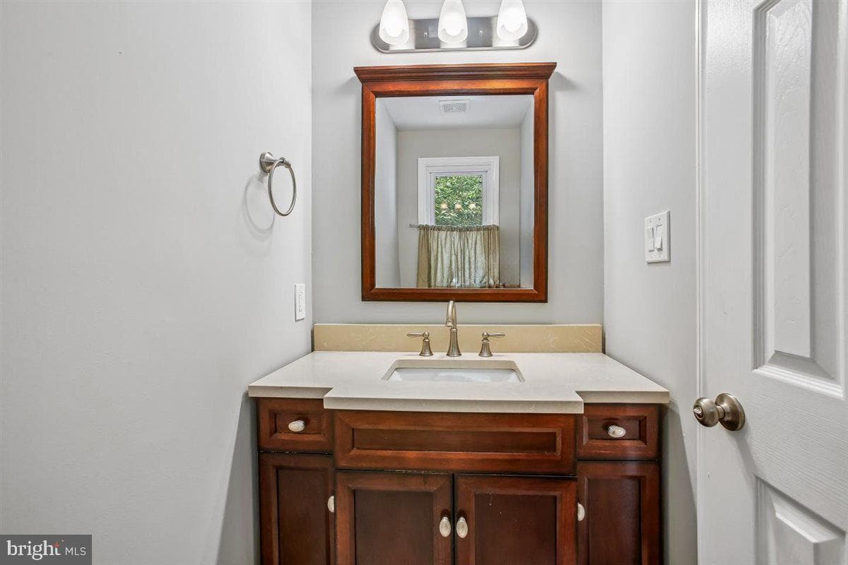 8044 Galla Knoll Circle photo 12