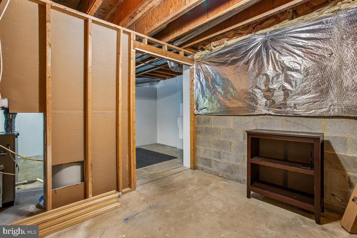 8044 Galla Knoll Circle photo 42
