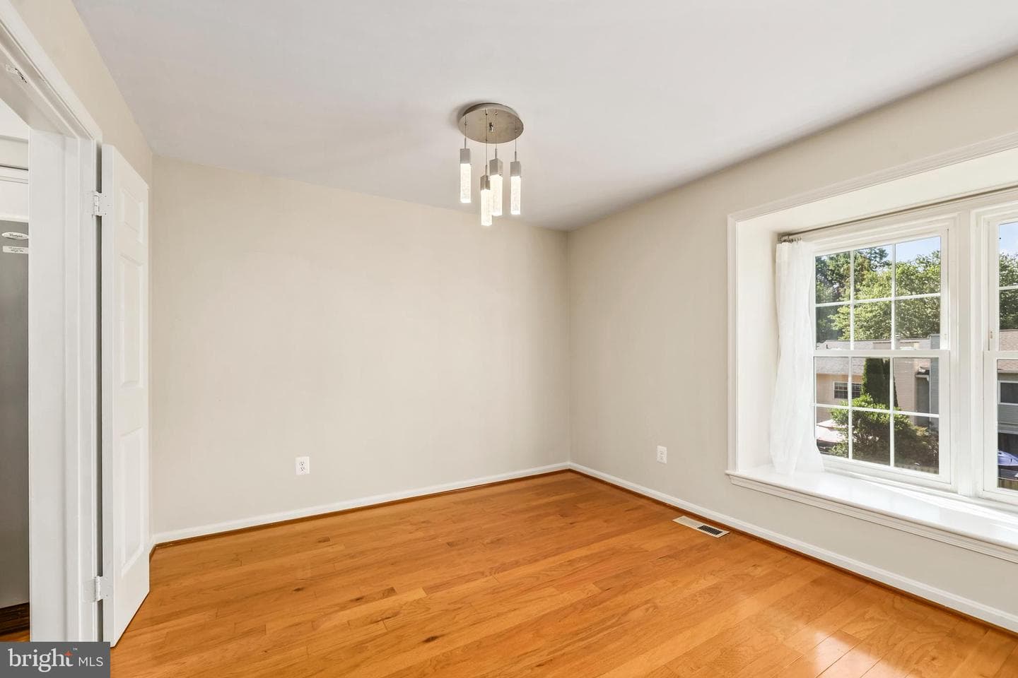 5409 Riverboat Way photo 10