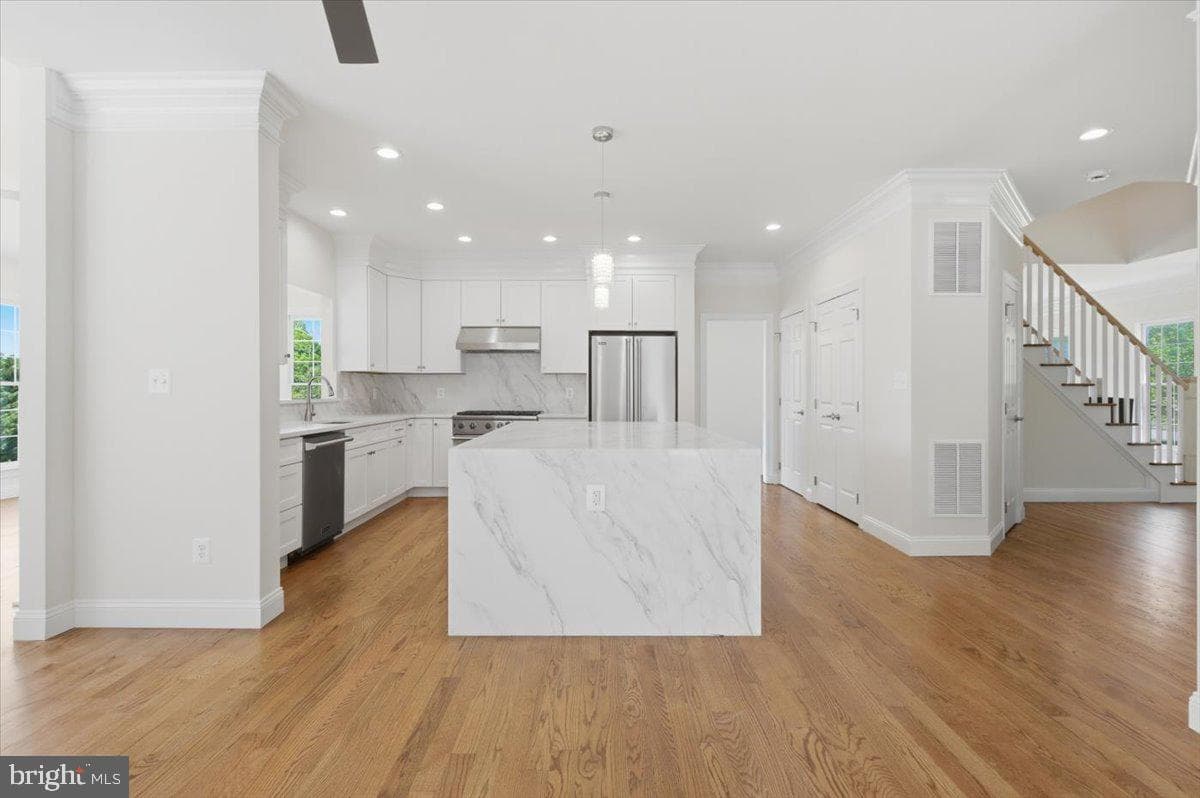 3454 Virginia Oaks Drive photo 6