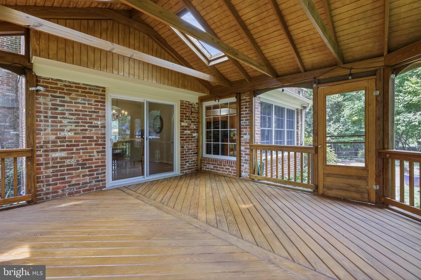 6527 Bay Tree Court photo 16