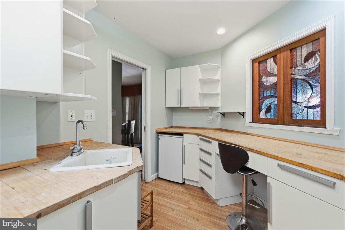 5803 Hall Street photo 32