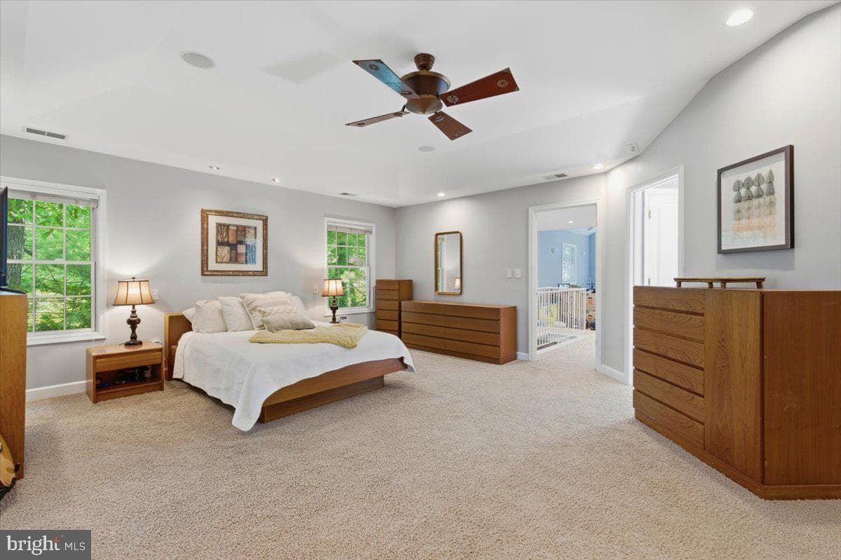 5803 Hall Street photo 37