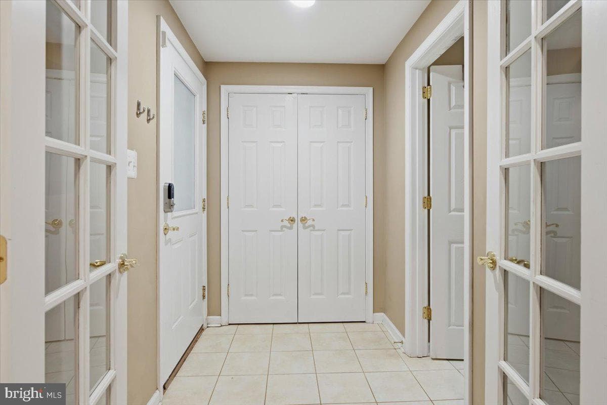 5803 Hall Street photo 54