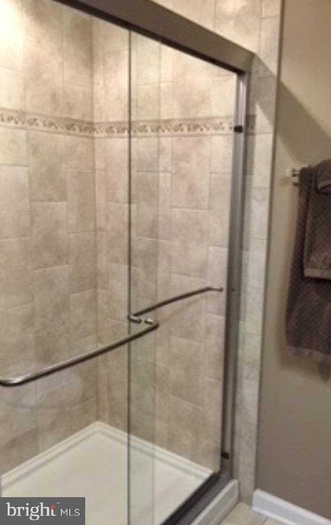 5803 Hall Street photo 65