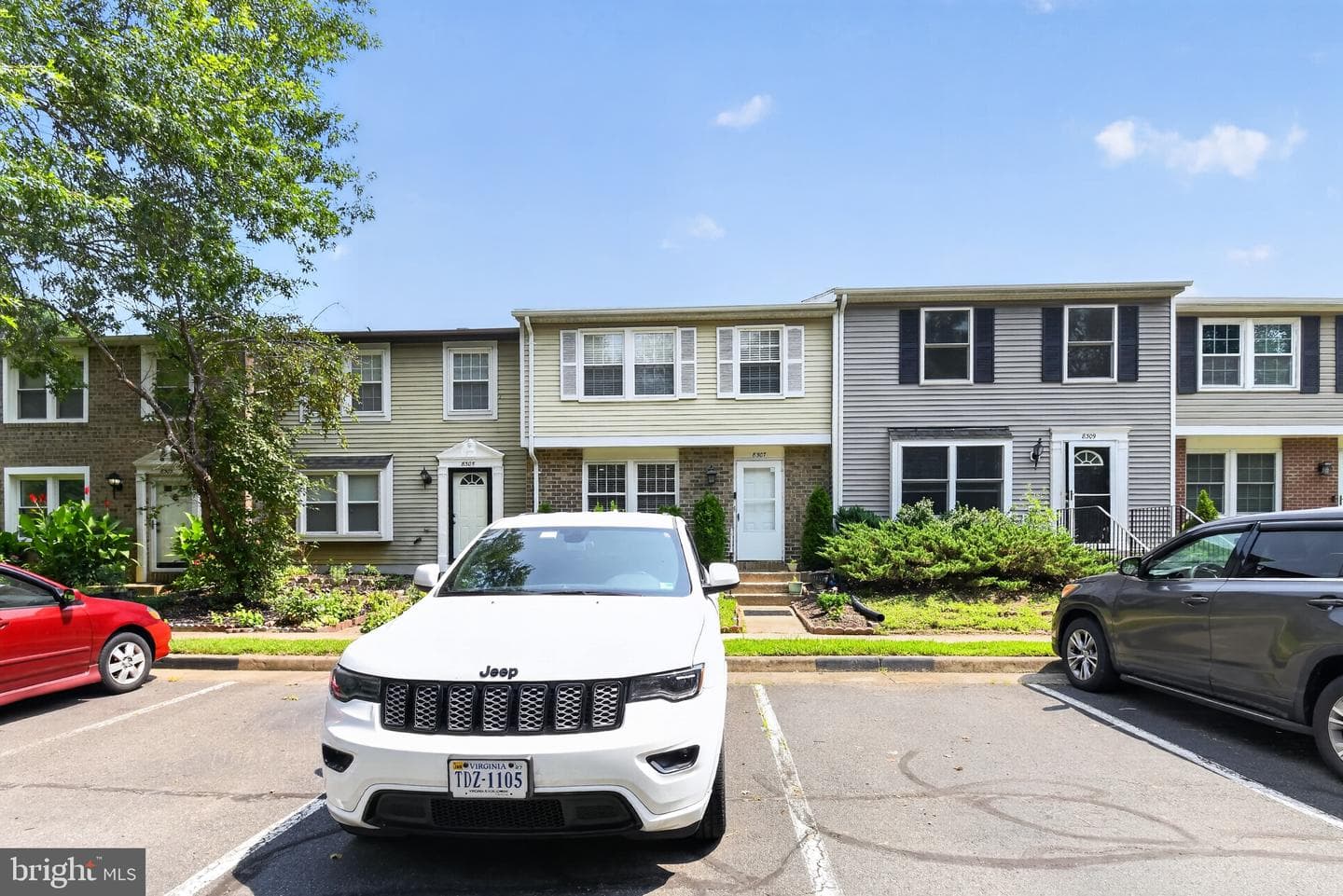 8307 Pondside Terrace photo 4