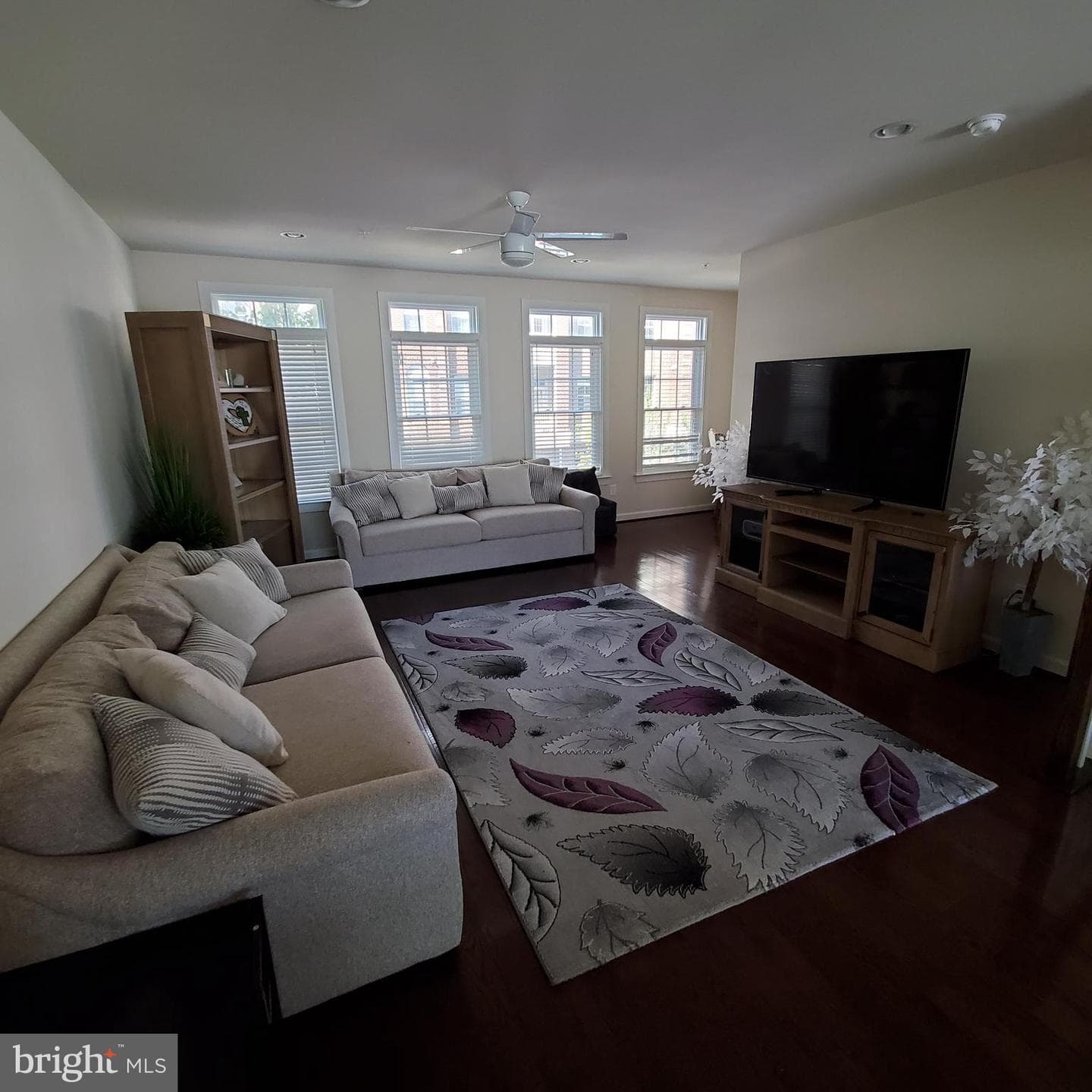 13717 Neil Armstrong Avenue photo 10