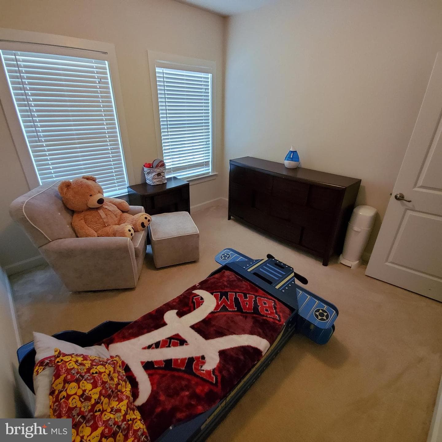 13717 Neil Armstrong Avenue photo 13