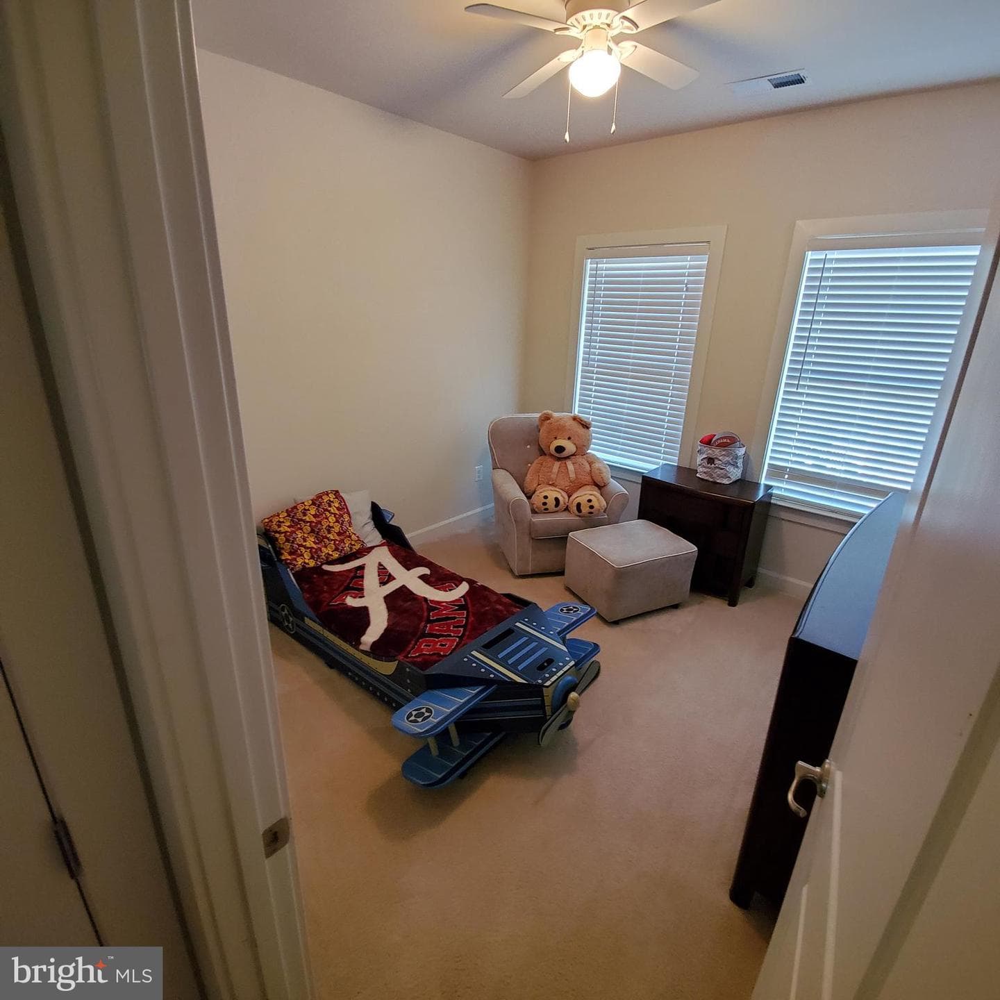 13717 Neil Armstrong Avenue photo 14