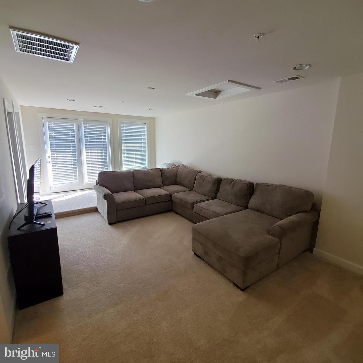 13717 Neil Armstrong Avenue photo 23