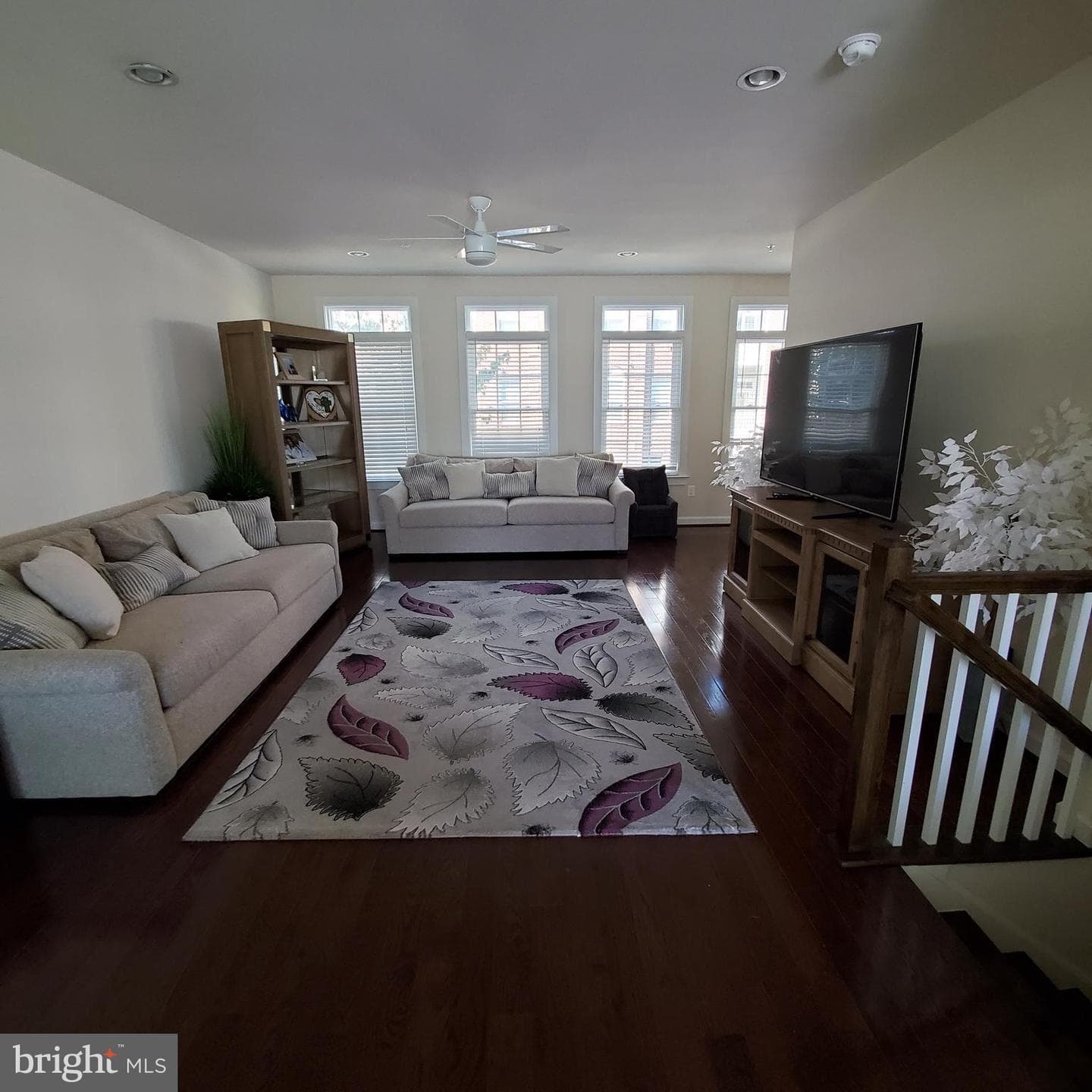 13717 Neil Armstrong Avenue photo 7