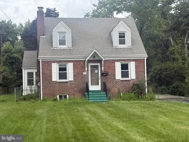 2414 Fairview Drive, Alexandria