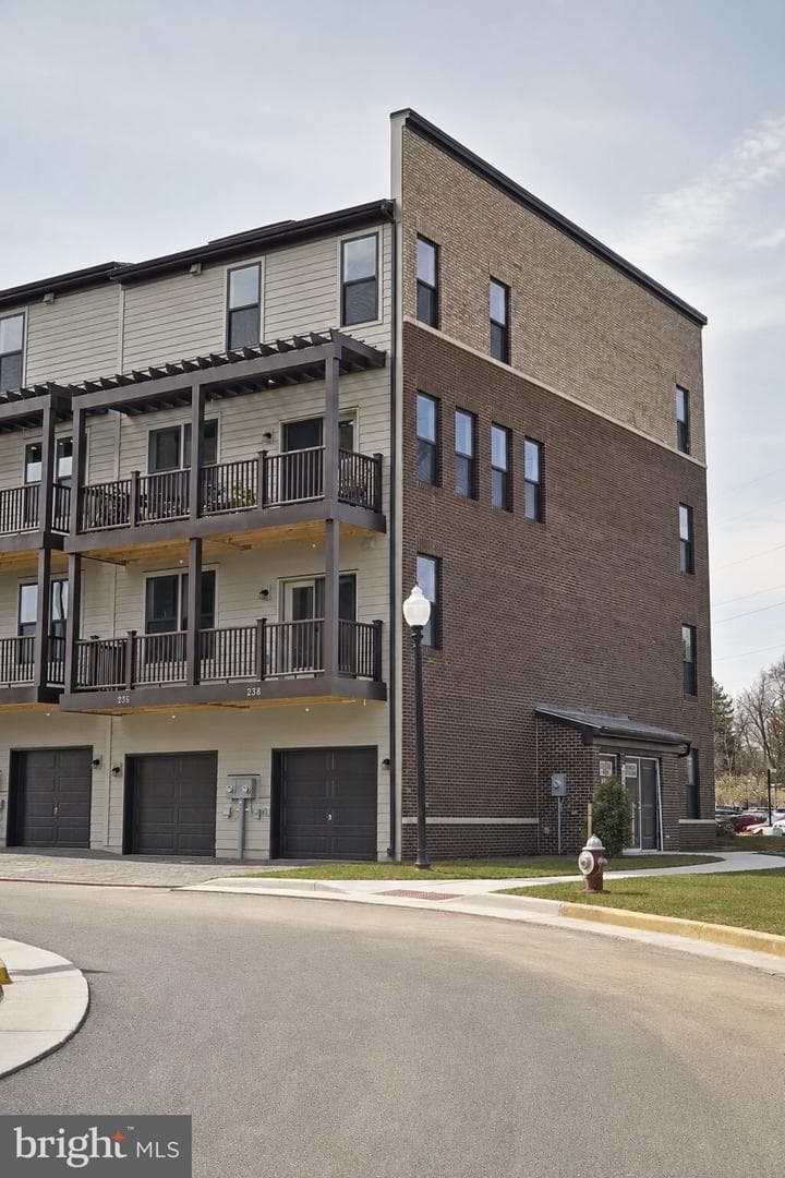 238 Van Buren Street #13 photo 32