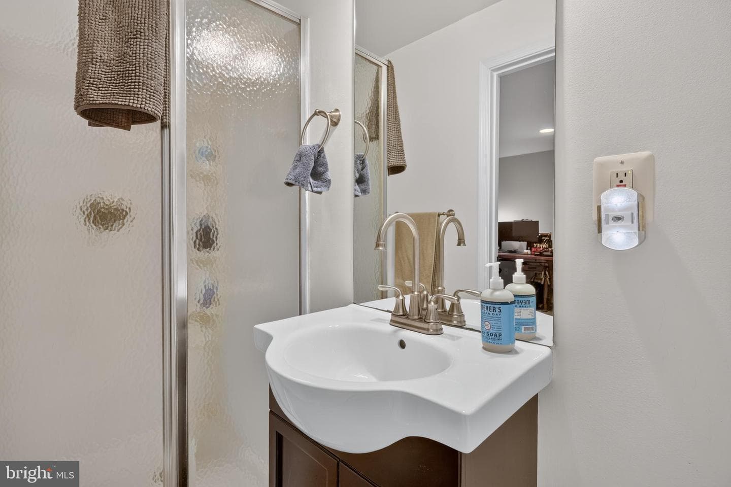 6937 Gourock Court photo 26