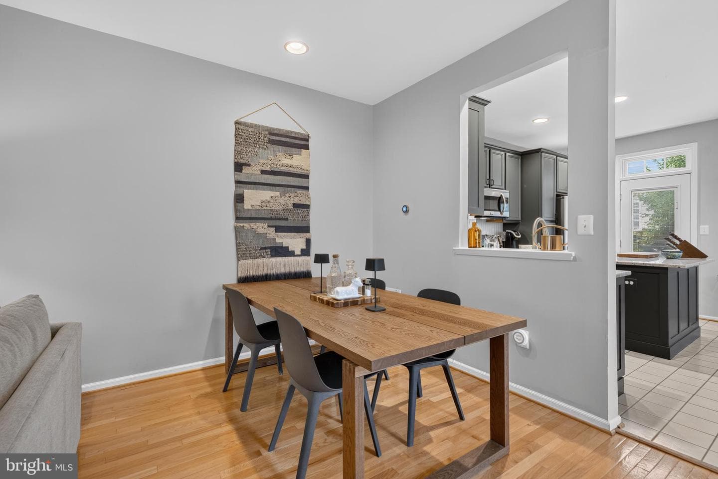 6937 Gourock Court photo 9