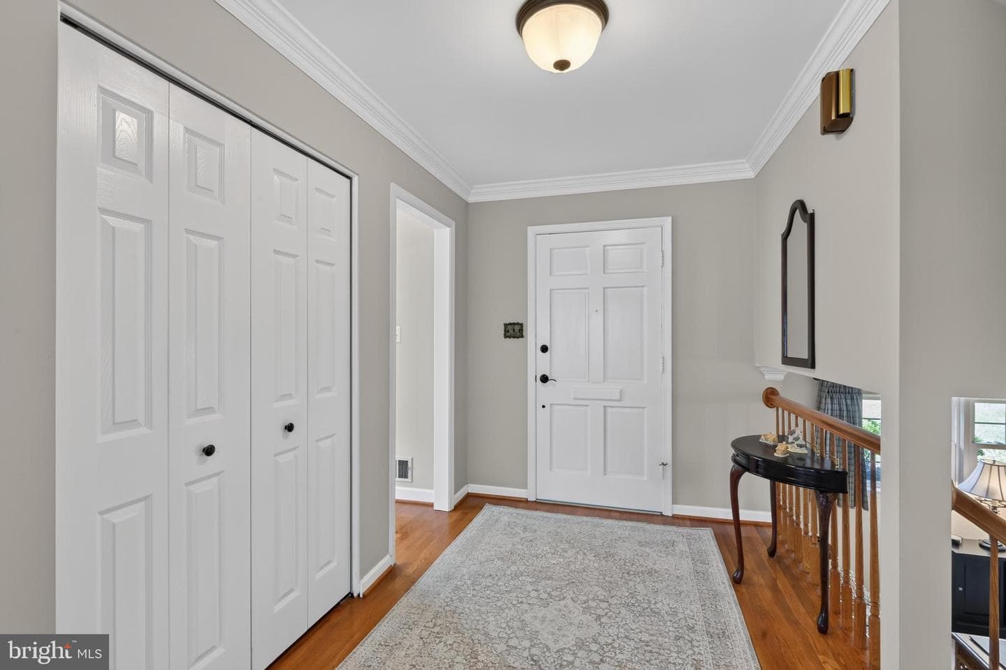 8024 Garlot Drive photo 2