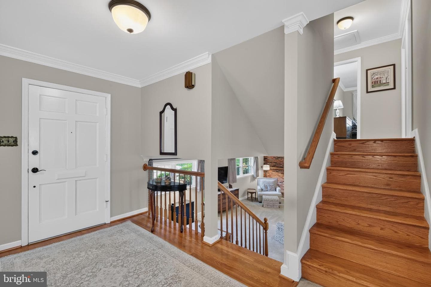 8024 Garlot Drive photo 3