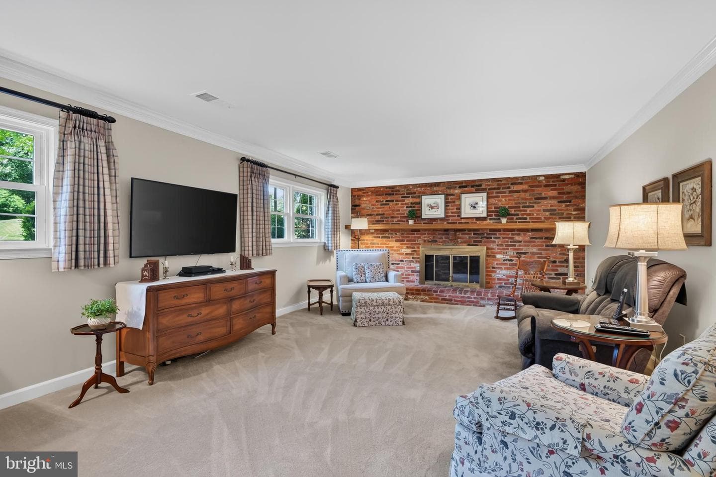 8024 Garlot Drive photo 34