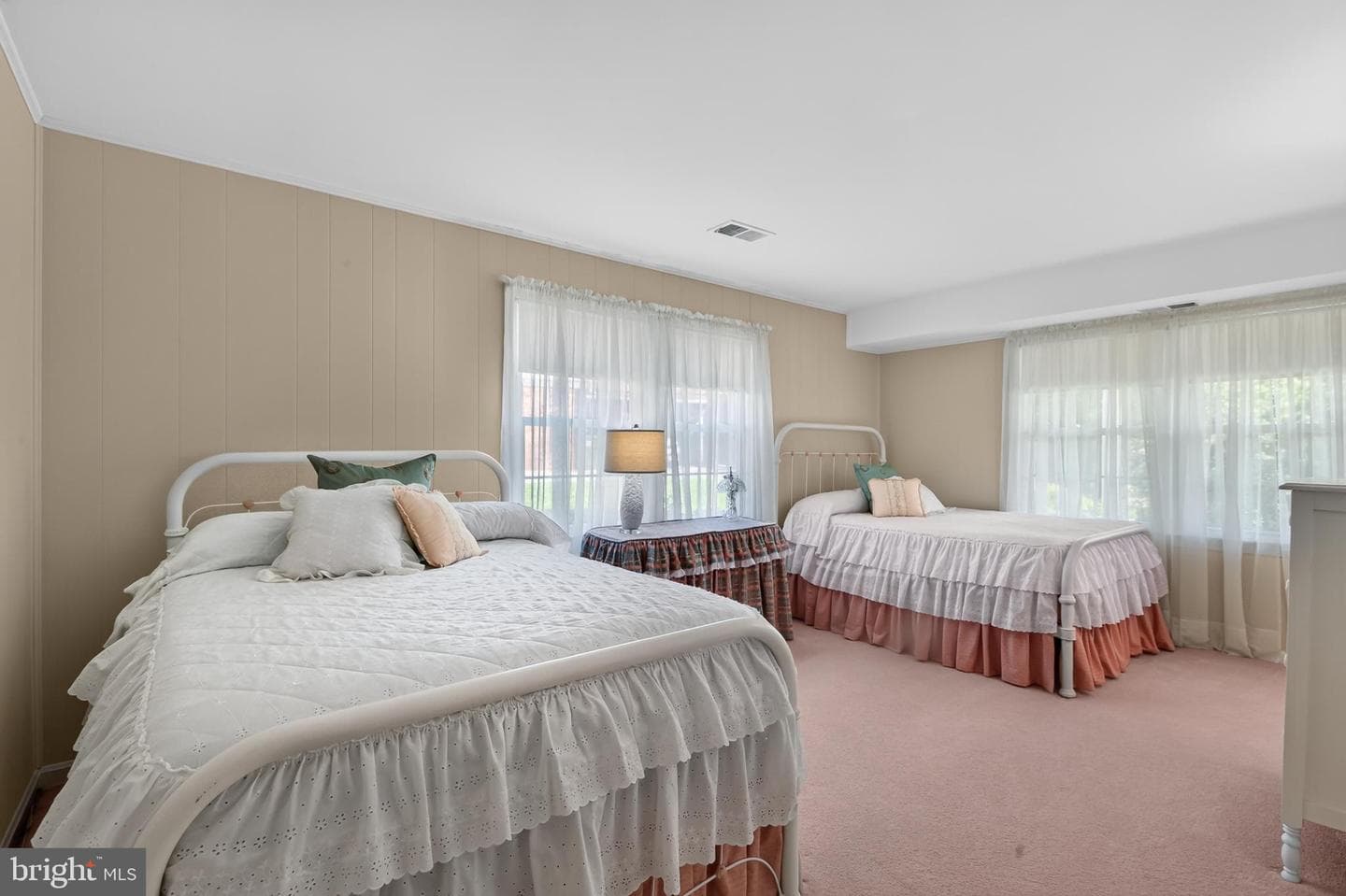 8024 Garlot Drive photo 38