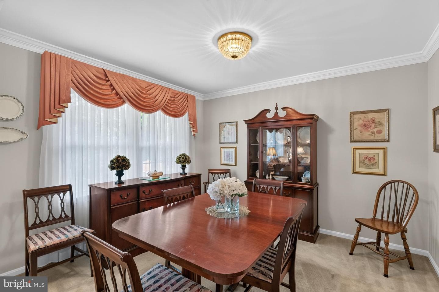 8024 Garlot Drive photo 8