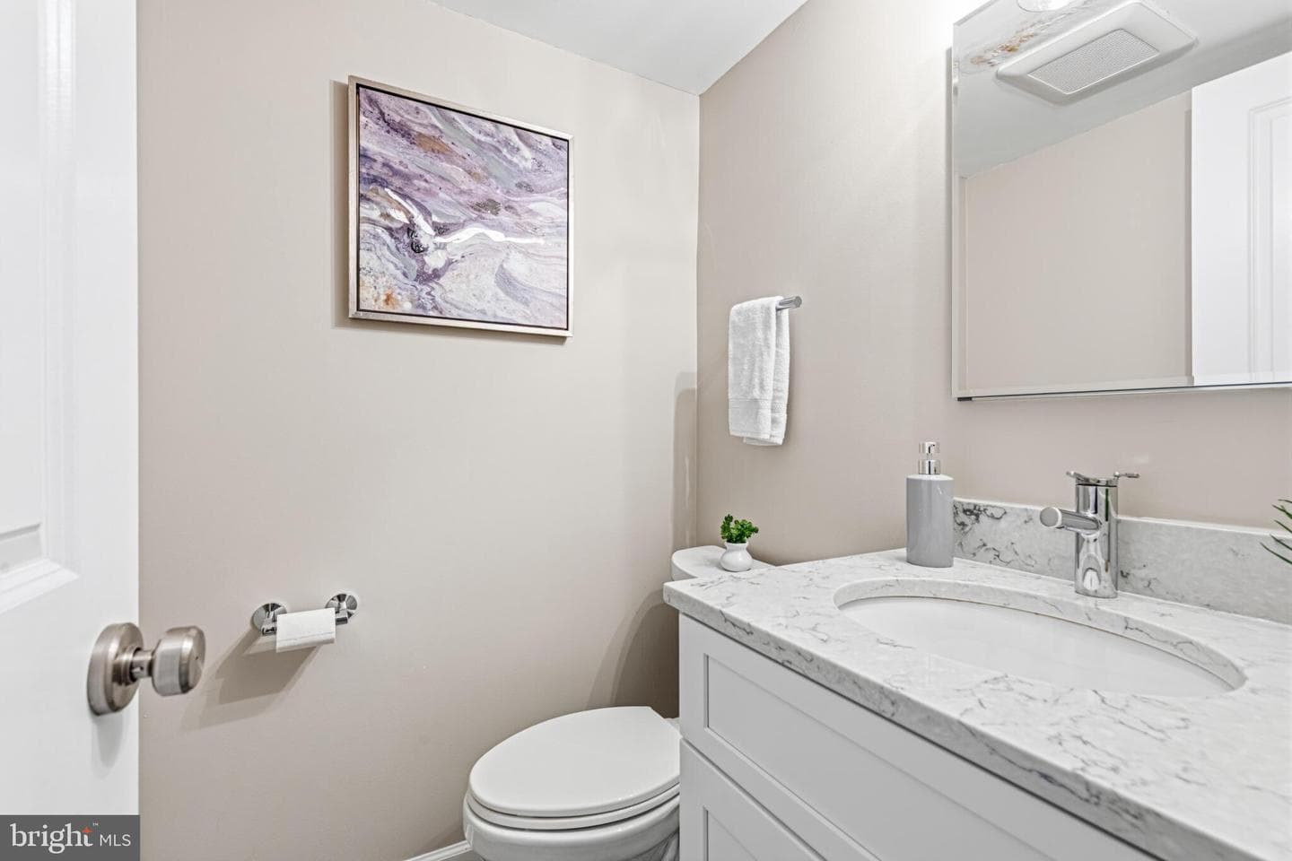 9509 Mandolin Court photo 30