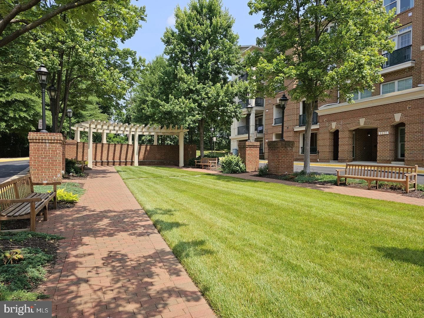 2907 Saintsbury Plaza #404, Fairfax