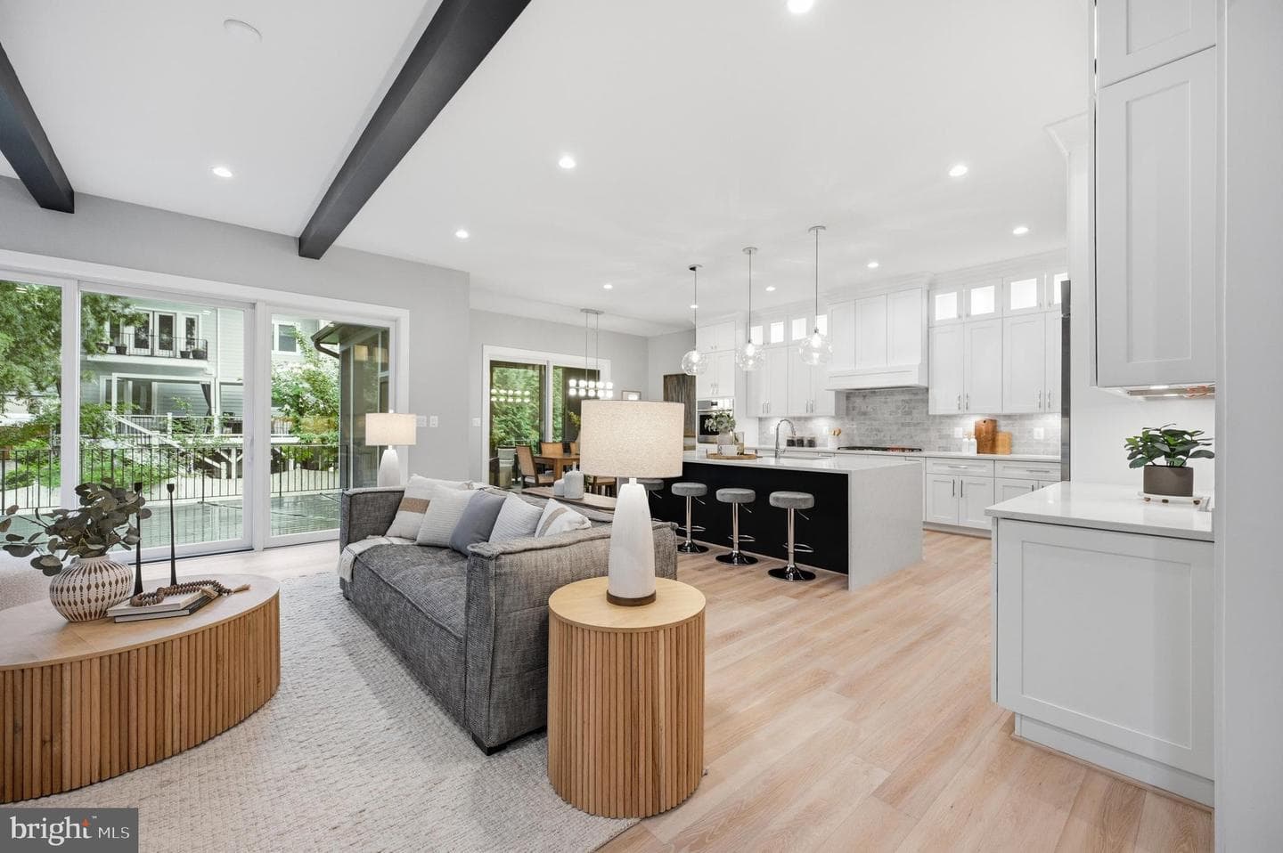 449 Lawyers Road NW photo 4