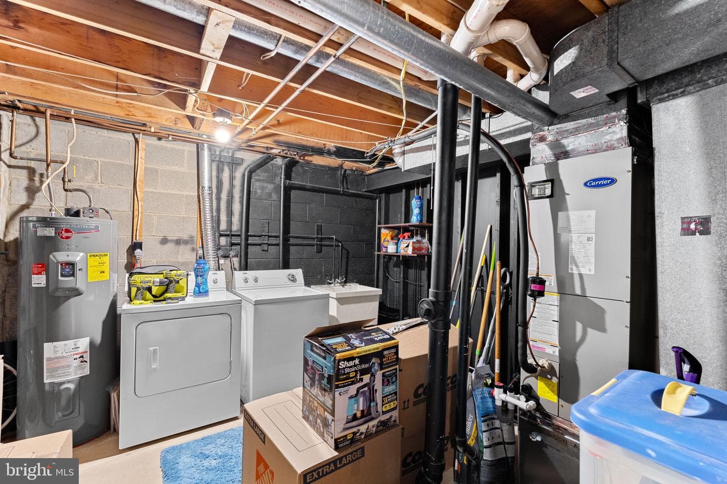 8942 Astongale Court photo 27