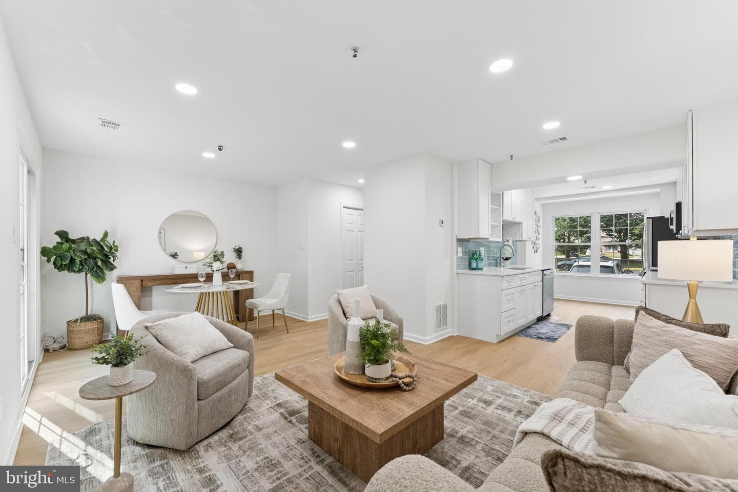 7607 Lee Landing Drive, Falls Church