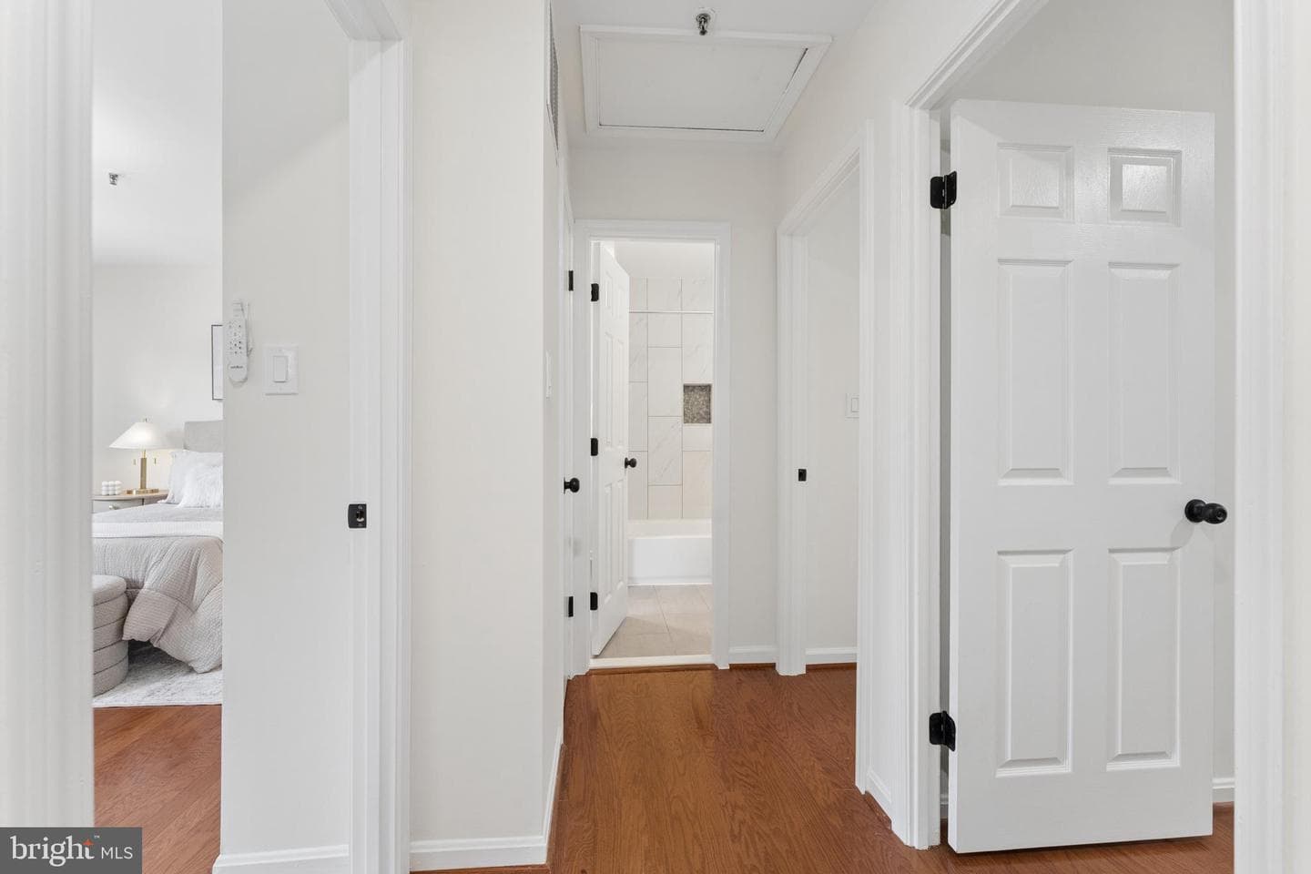 7607 Lee Landing Drive photo 12