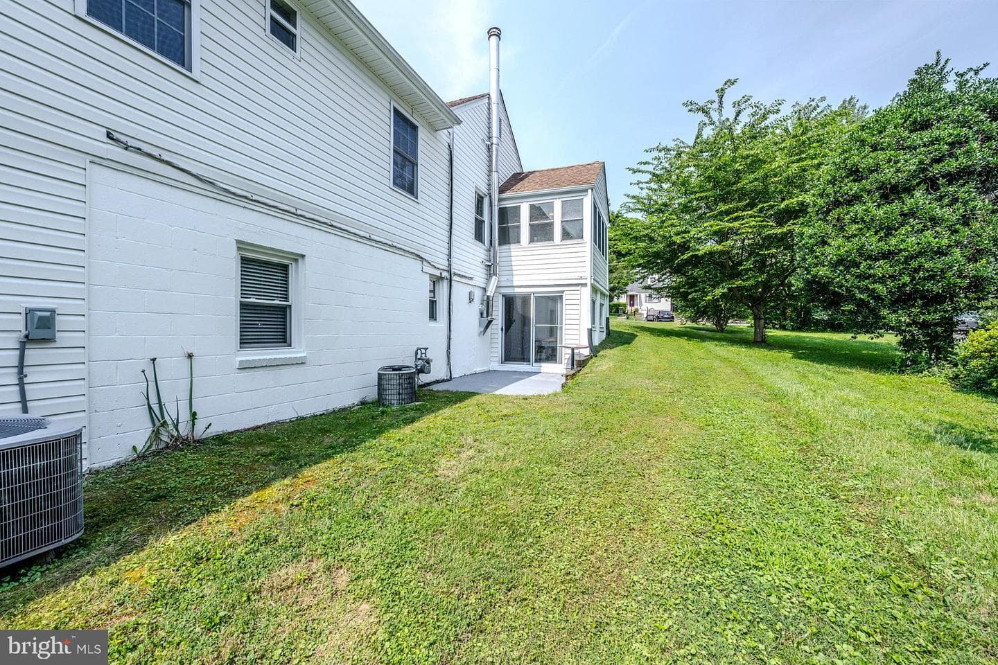 2923 Fairhill Road photo 49