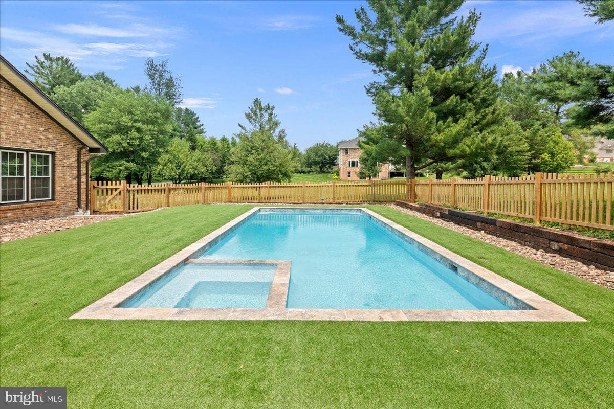 353 Gallop Wood Place photo 101