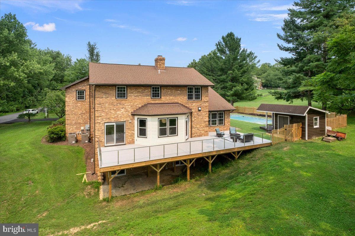 353 Gallop Wood Place photo 113