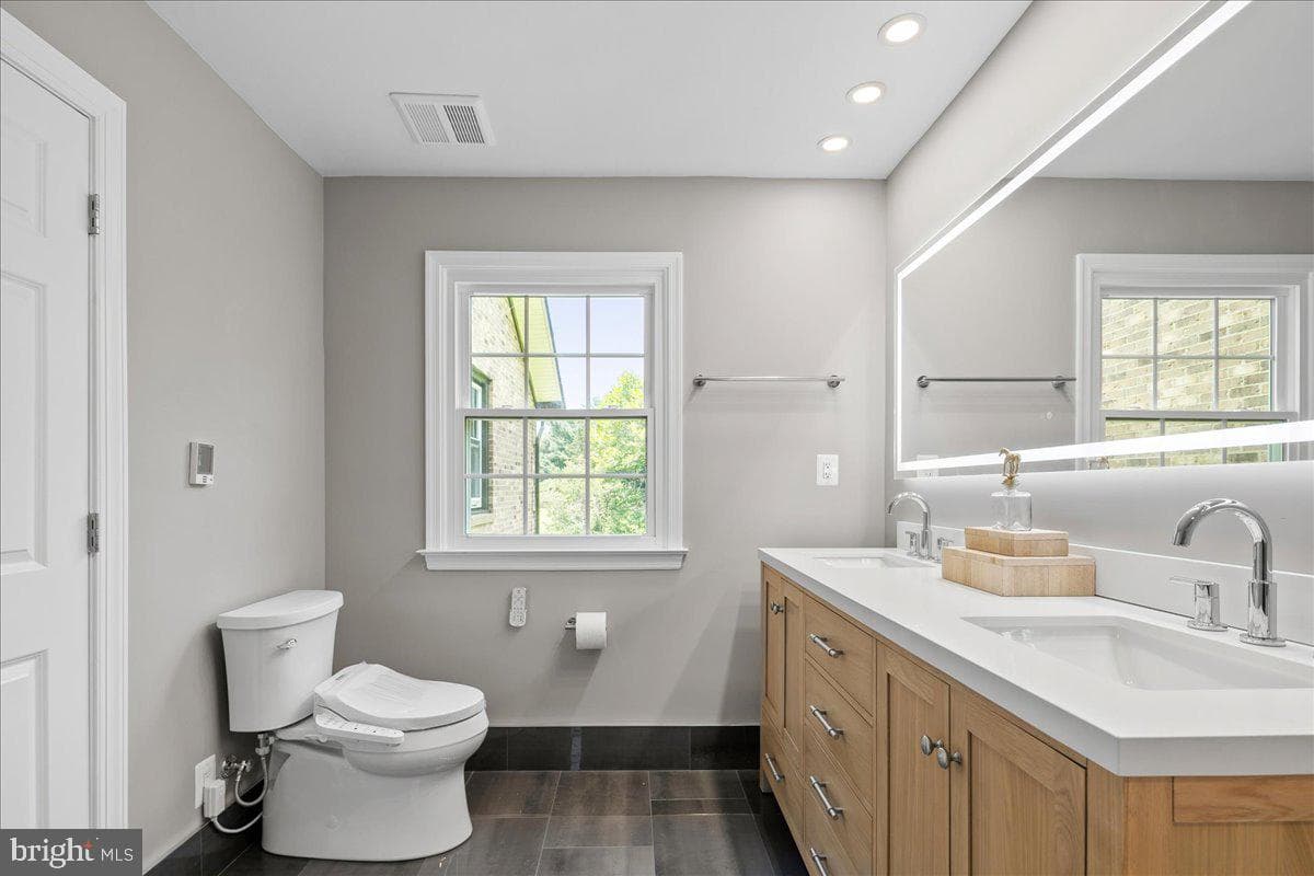 353 Gallop Wood Place photo 59