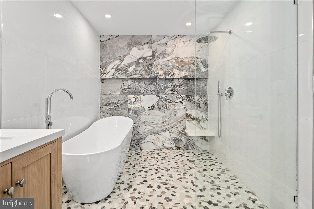 353 Gallop Wood Place photo 60