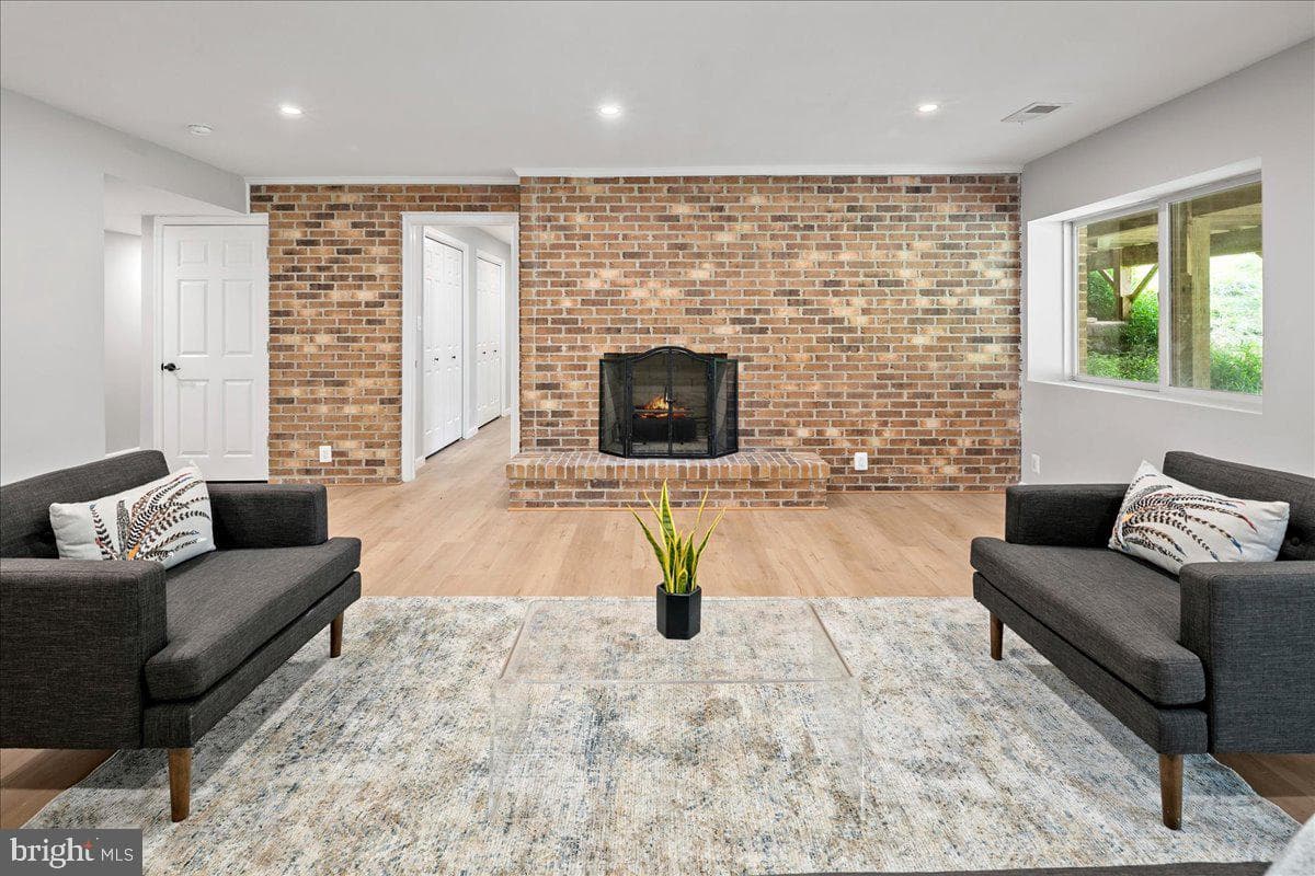 353 Gallop Wood Place photo 80