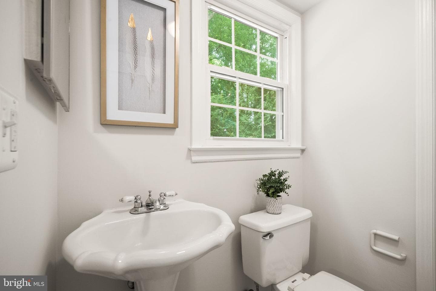 8104 Chivalry Road photo 25