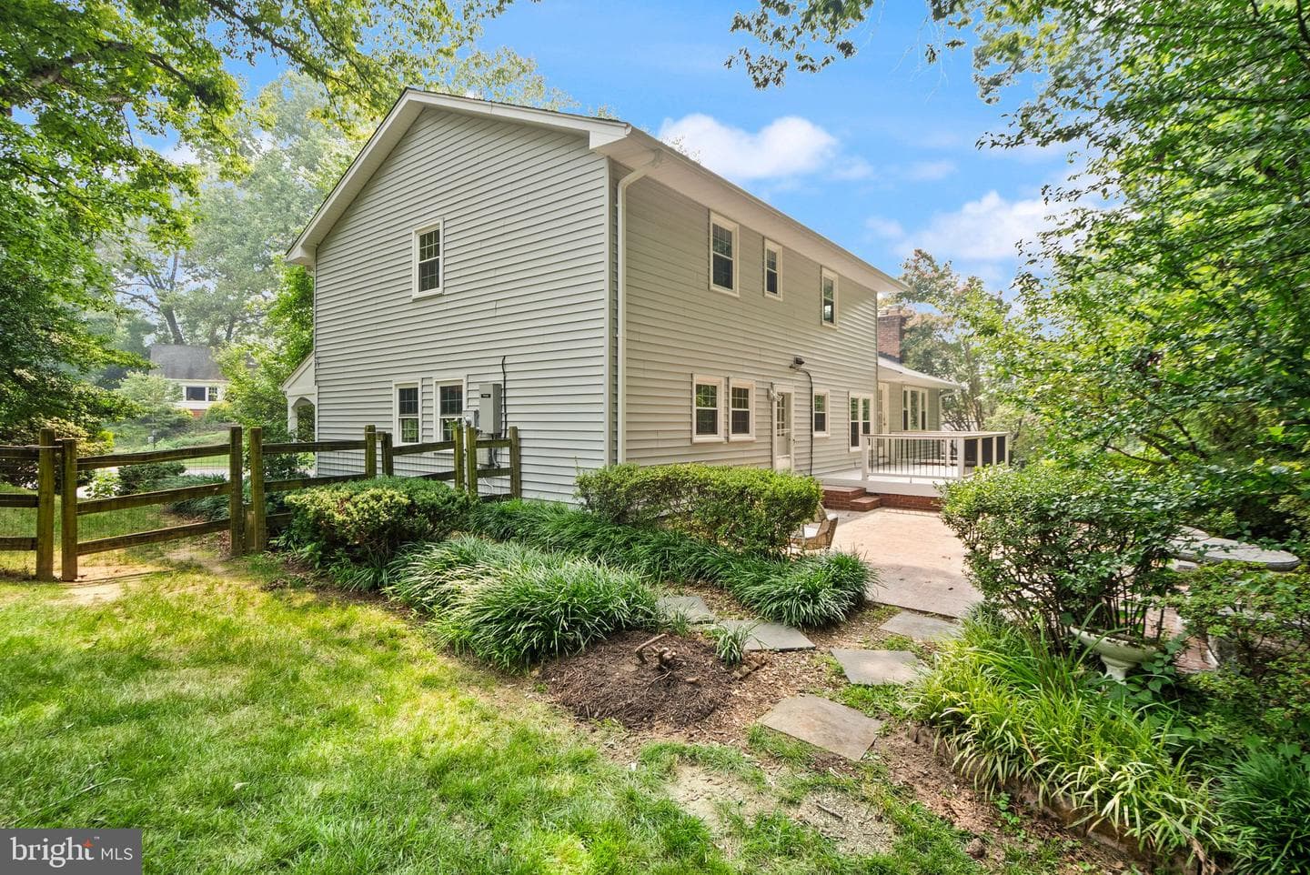 8104 Chivalry Road photo 57