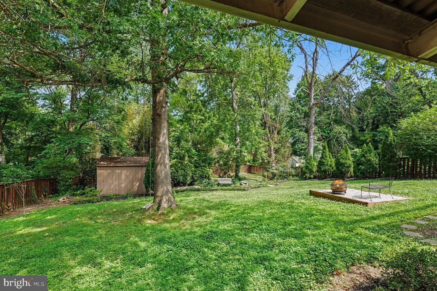 3058 Hazelton Street photo 34