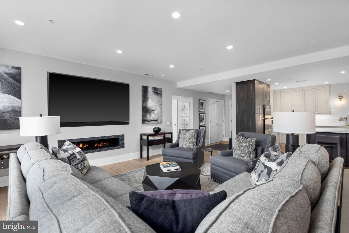 1450 Emerson Avenue #317 photo 4