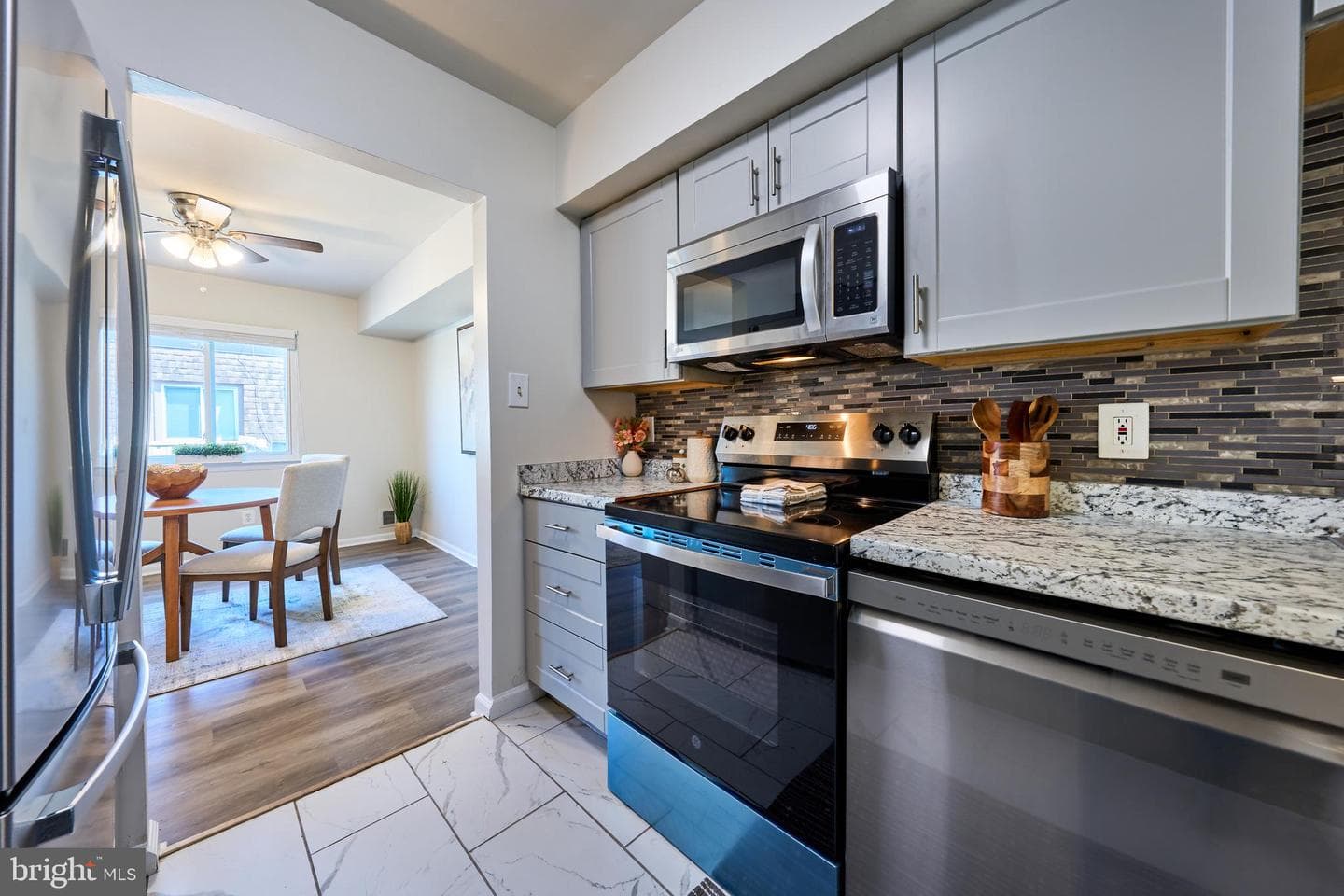 3815 Burlingame Place #33e photo 8